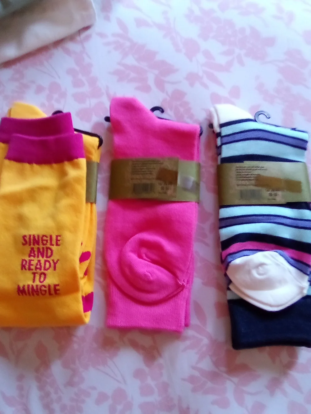 Women’s Bright Pink Crew Socks - Pack Single ( Bag E )